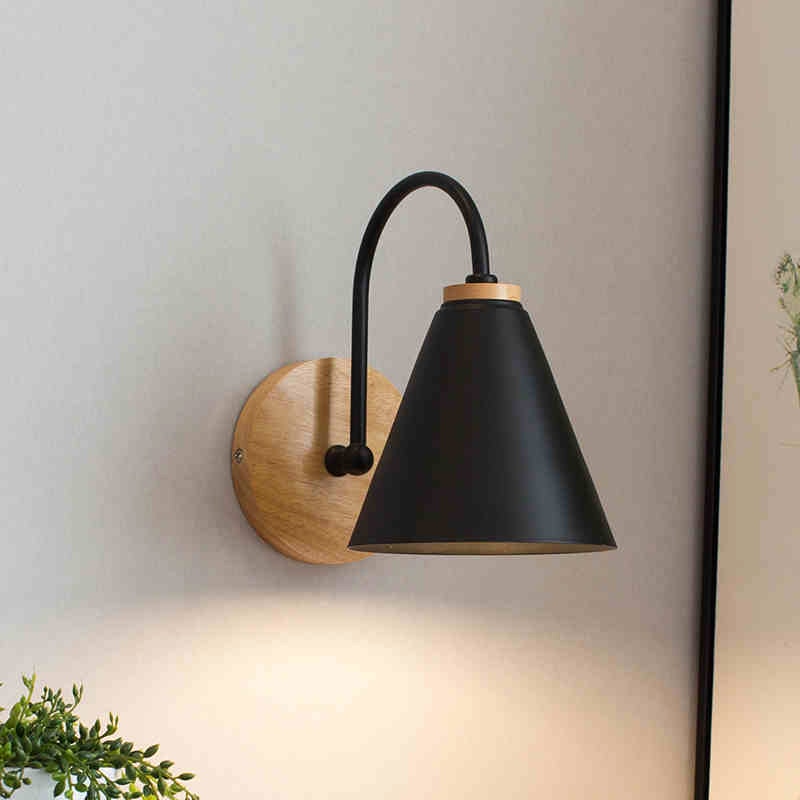 Nordic Wall Light Sconce - Wood and Iron Design, E27 Socket for Indoor Use, Matte Black or White Finish 5